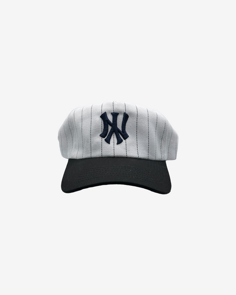 47 Brand MLB NY Yankees baseball cap in white with black pinstripes